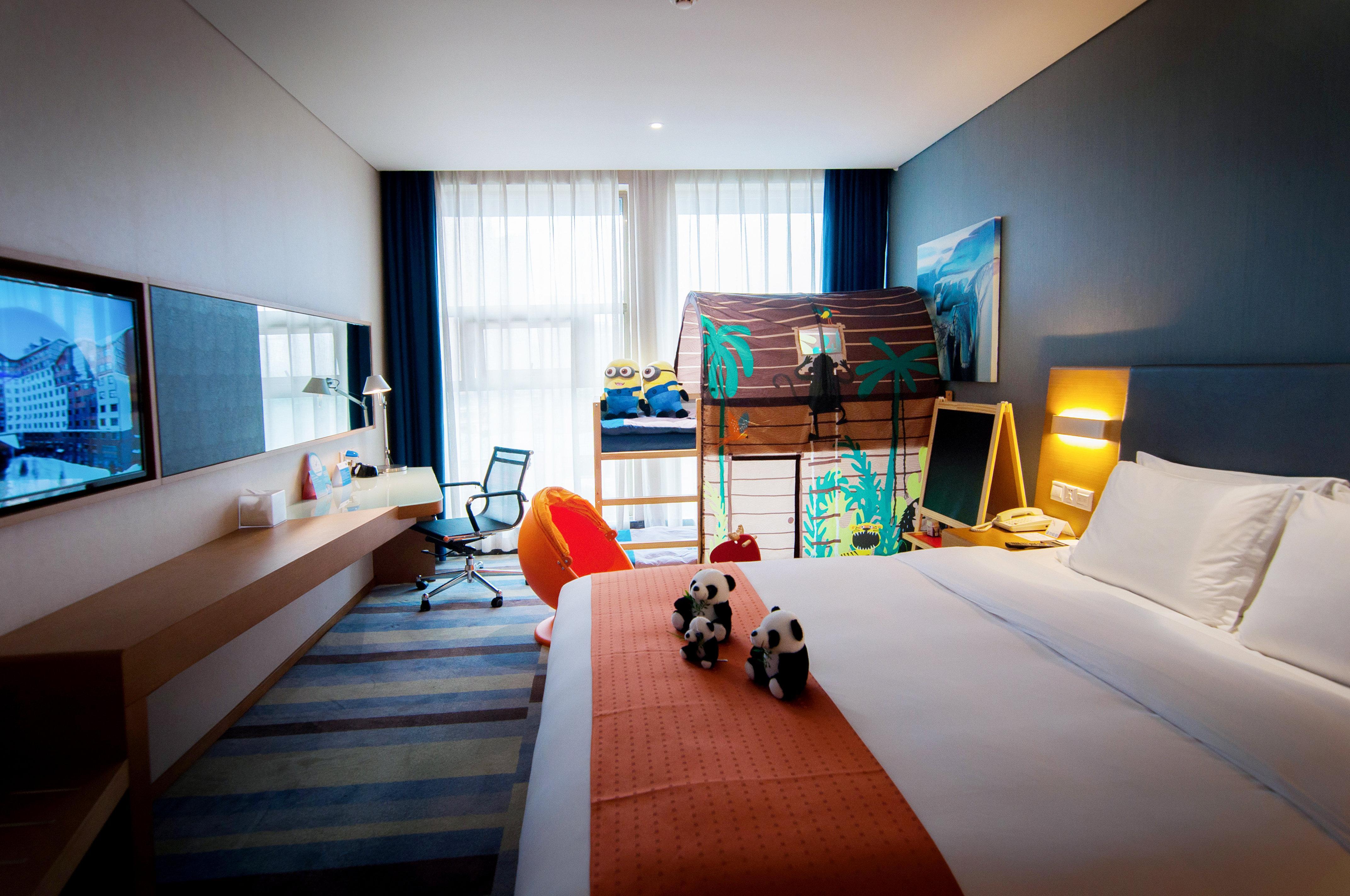 Holiday Inn Express Leshan City Square By Ihg High Speed Rail And Leshan Giant Buddha ภายนอก รูปภาพ