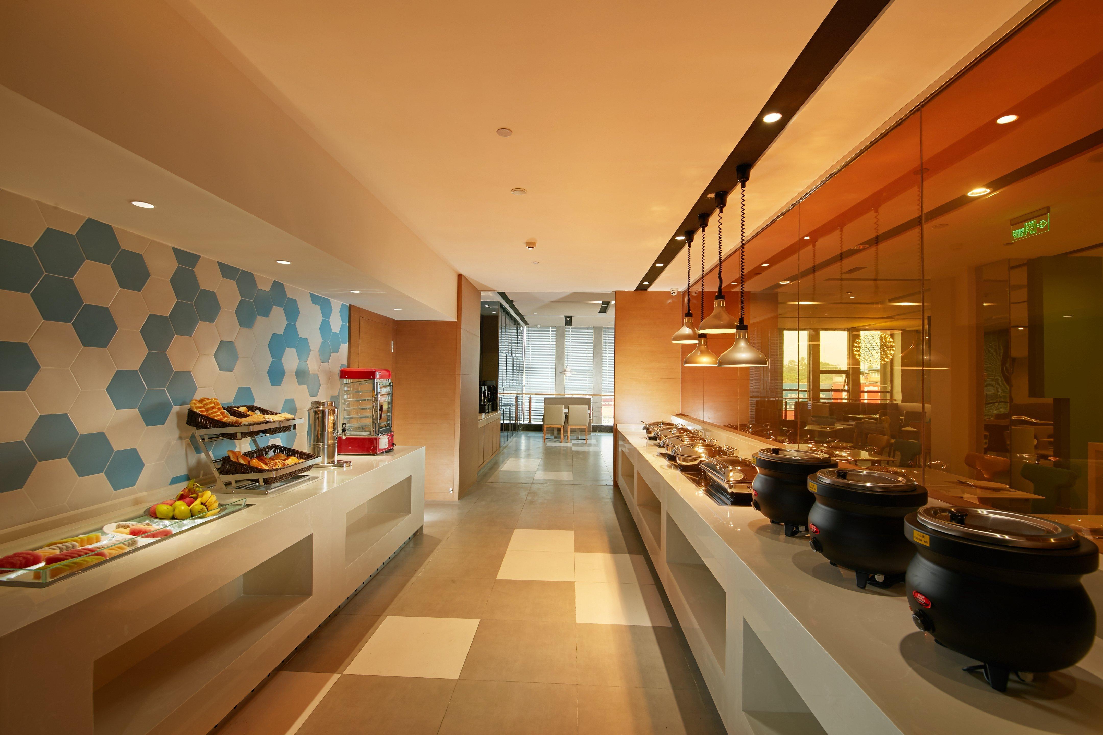Holiday Inn Express Leshan City Square By Ihg High Speed Rail And Leshan Giant Buddha ภายนอก รูปภาพ